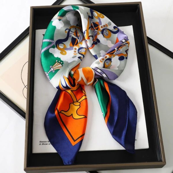 Carré foulard stylé femme