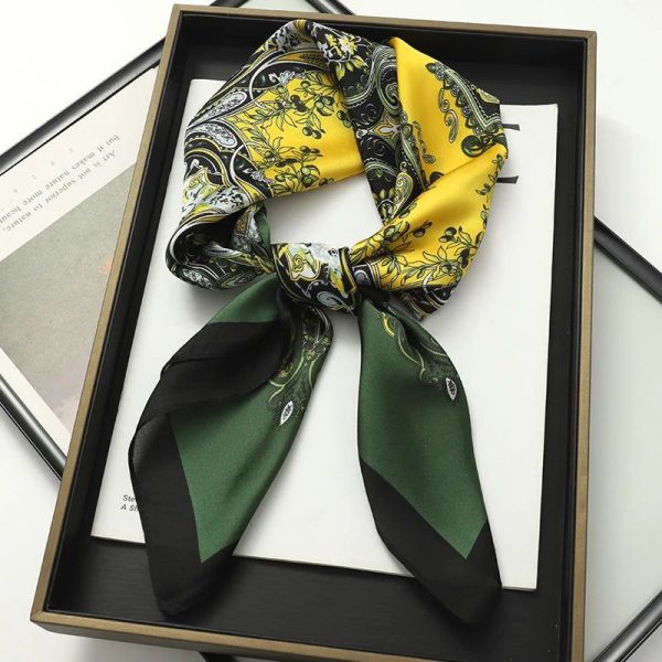 Foulard Carré Chic | La Parisienne