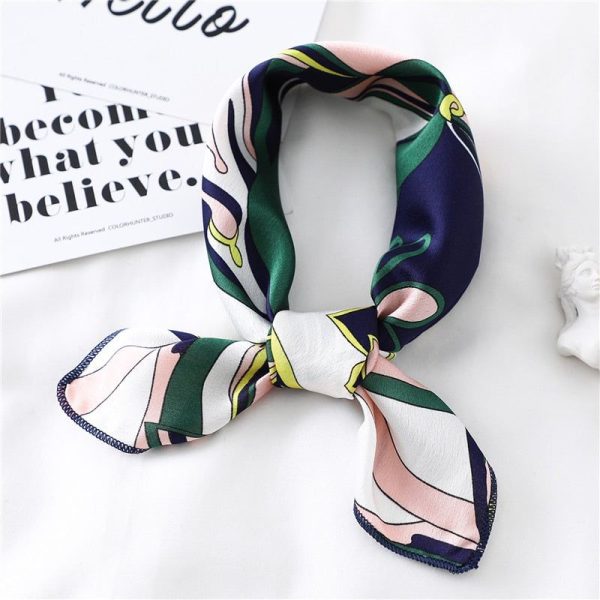 Foulard Chic et Original Femme Carré | La Parisienne
